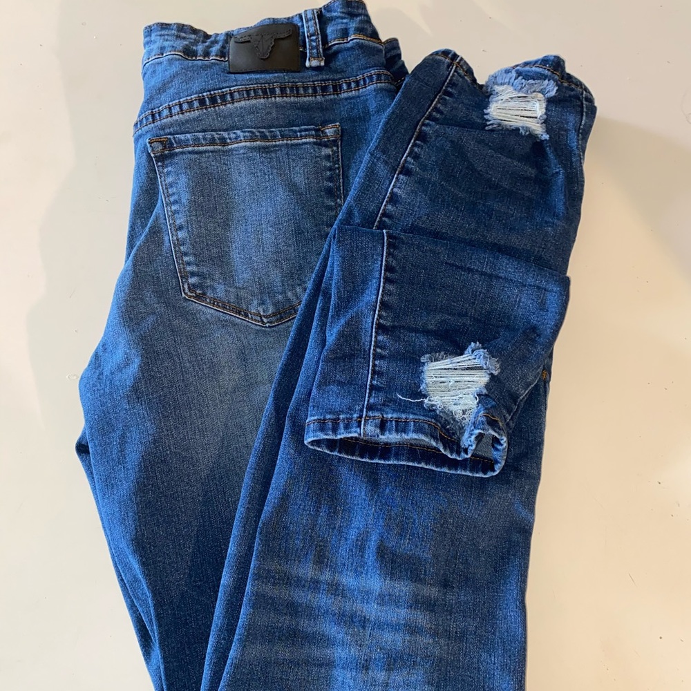 L&B Distressed Boyfriend Skinny’s